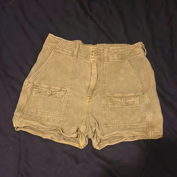 ✨ American Eagle Highest Rise 90s Boyfriend Shorts | Size 2 | Army Green ✨ - Picture 3 of 8